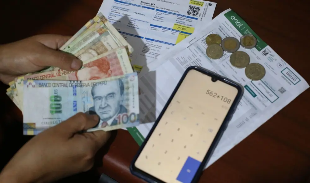 Conoce el número exacto de recibos que puedes atrasarte antes de un posible corte. Foto: Andina Conoce el número exacto de recibos que puedes atrasarte antes de un posible corte. Foto: Andina