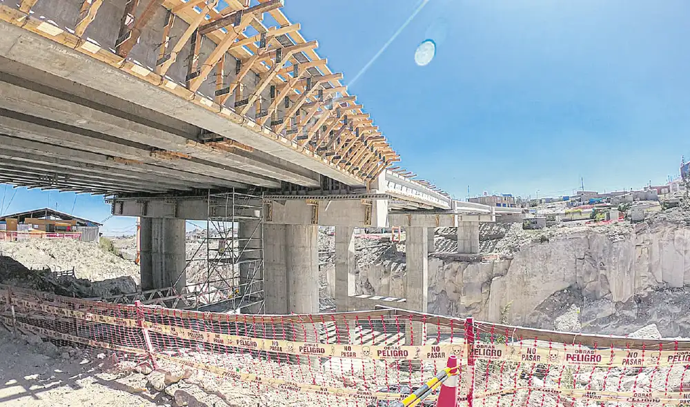 El más cercano. El puente Paccha en el distrito de Cerro Colorado es la obra próxima a culminar y que se inaugurará este 2023. Foto: LR El más cercano. El puente Paccha en el distrito de Cerro Colorado es la obra próxima a culminar y que se inaugurará este 2023. Foto: LR