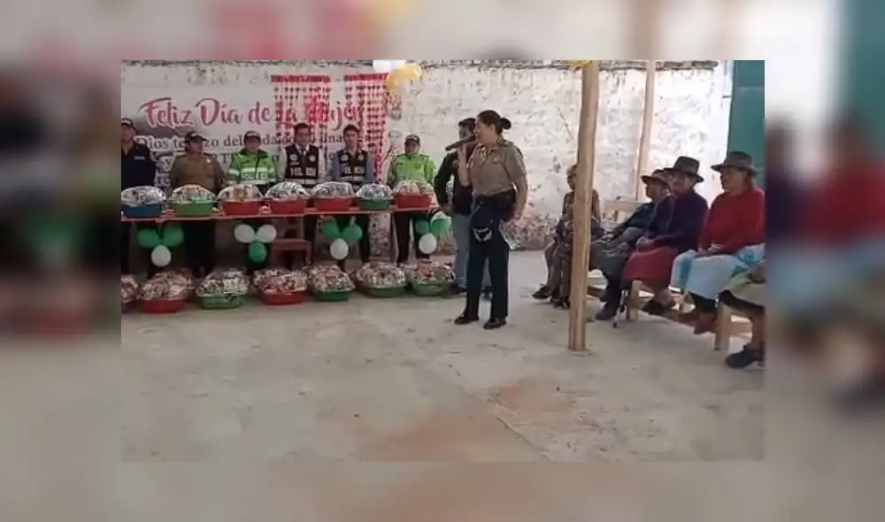 Madres recibieron canastas con víveres. Foto y video: Tu Diario Huánuco Madres recibieron canastas con víveres. Foto y video: Tu Diario Huánuco
