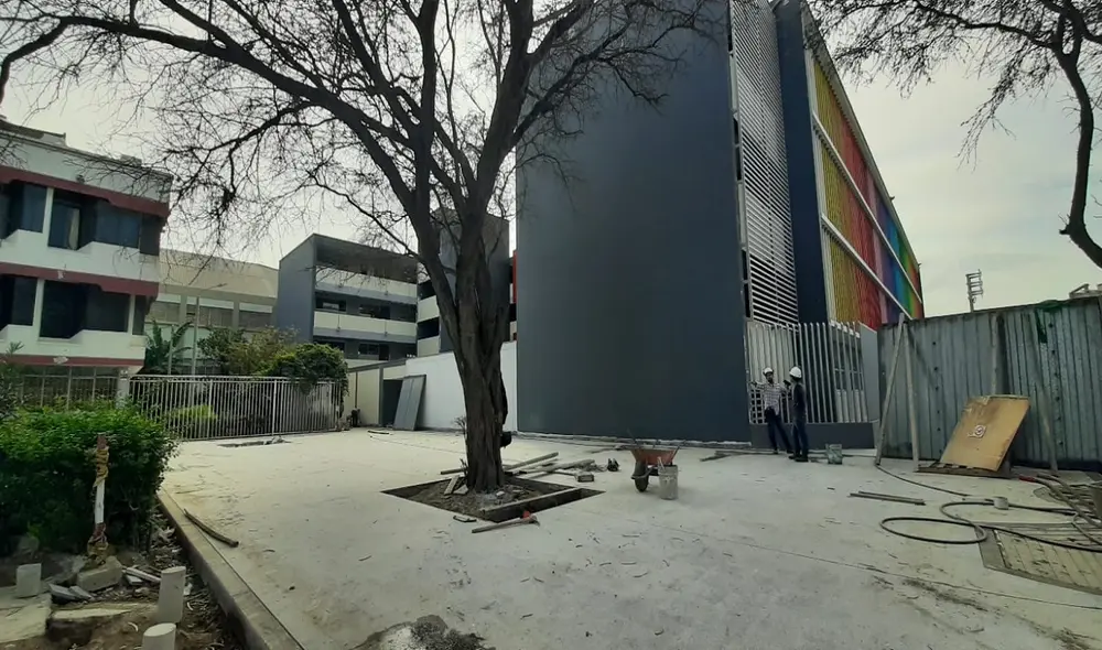 Obra en colegio Inmaculada Concepción comenzó en noviembre de 2021, pero en pleno mayo de 2023 no termina.  Foto: La República