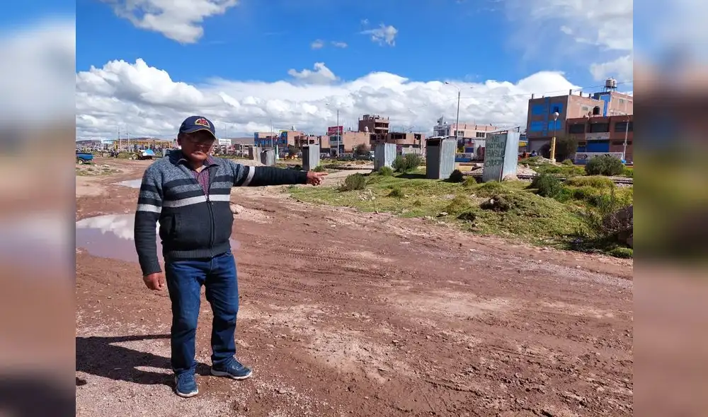 El 60% de la población de Juliaca tiene su baño público en la puerta de su vivienda. Foto: Liubomir Fernández/ La República El 60% de la población de Juliaca tiene su baño público en la puerta de su vivienda. Foto: Liubomir Fernández/ La República