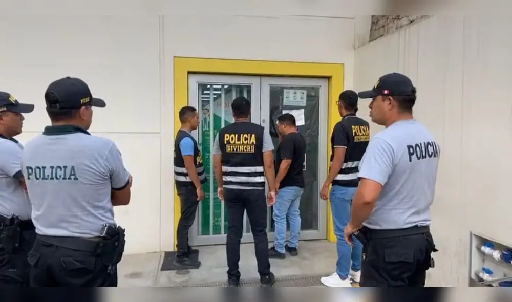 Policía investiga el asalto a la entidad bancaria. Foto: cortesía Policía investiga el asalto a la entidad bancaria. Foto: cortesía
