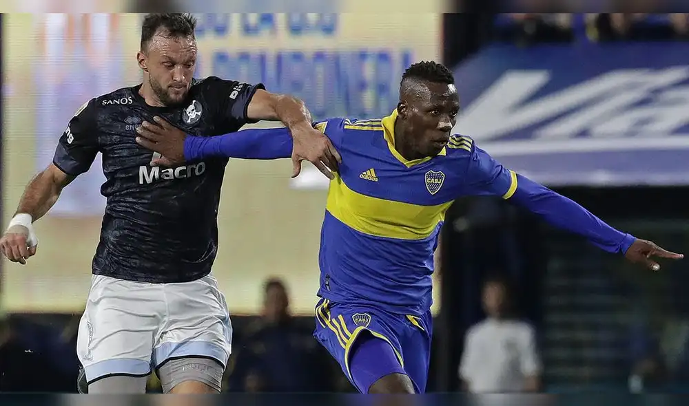 Luis Advíncula fue uno de los mejores de Boca Juniors ante Belgrano. Foto: AFP