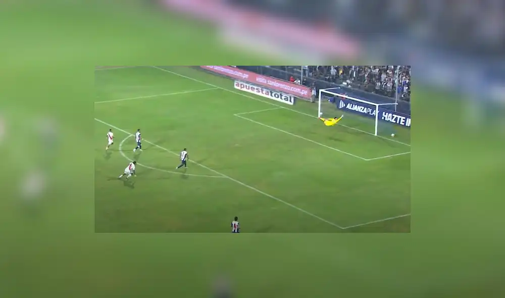 Christopher Olivares anotó el primer gol del partido en Matute. Foto y video: Liga 1 Max