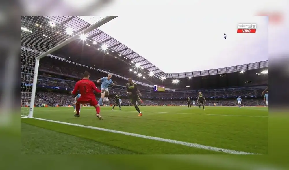 Courtois se lució con una fenomenal atajada a Haaland. Foto: captura de ESPN | Video: ESPN Courtois se lució con una fenomenal atajada a Haaland. Foto: captura de ESPN | Video: ESPN