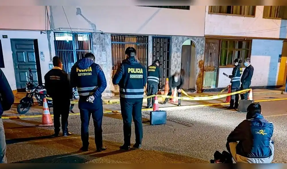 Agentes PNP incautaron tres granadas usadas en la extorsión “gota a gota”. Foto: referencial/ PNP Agentes PNP incautaron tres granadas usadas en la extorsión “gota a gota”. Foto: referencial/ PNP