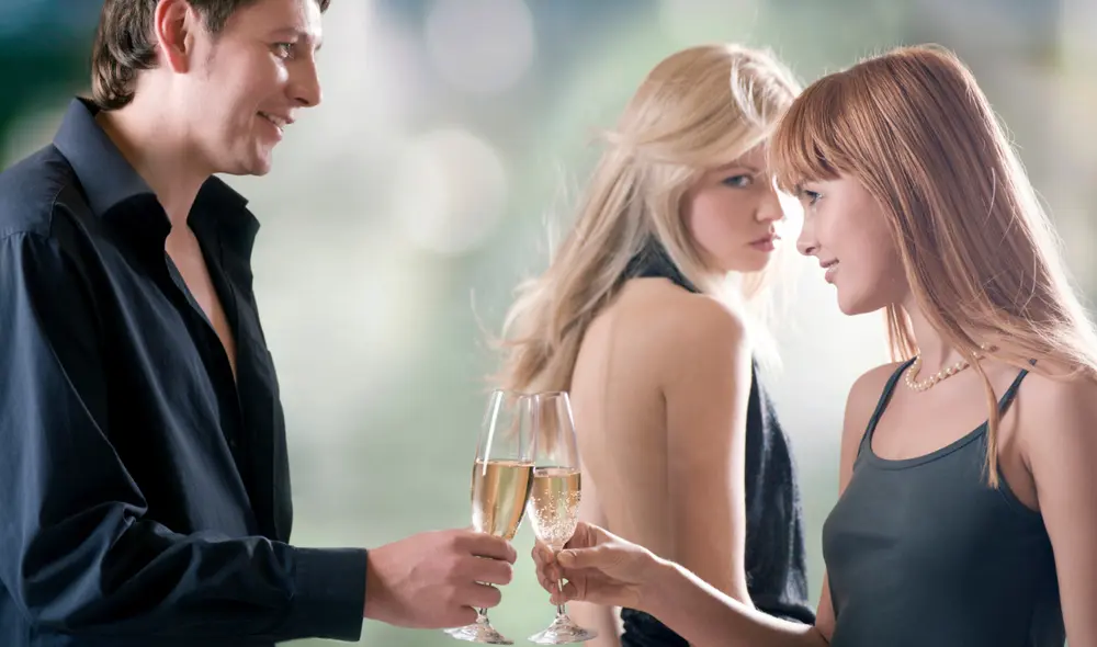 Un estudio de la universidad de Texas explicó por que algunas mujeres se sienten más atraídas por hombres con una relación sentimental que aquellos que se encuentran solteros. Foto: Difusión Un estudio de la universidad de Texas explicó por que algunas mujeres se sienten más atraídas por hombres con una relación sentimental que aquellos que se encuentran solteros. Foto: Difusión