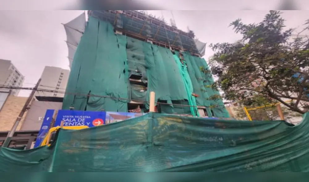 La Policía y efectivos de Serenazgo de la Municipalidad cercaron los alrededores de la obra. Foto: Maria Pía Ponce / URPI-LR La Policía y efectivos de Serenazgo de la Municipalidad cercaron los alrededores de la obra. Foto: Maria Pía Ponce / URPI-LR