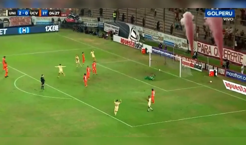 Valera decreta su doblete personal y el 3-0 para Universitario ante César Vallejo. Foto: captura GolPerú