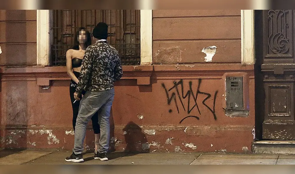 Jirón Zepita, Lima. Trabajadora sexual y su respectivo proxeneta en la calle de la impunidad. Foto: difusión Jirón Zepita, Lima. Trabajadora sexual y su respectivo proxeneta en la calle de la impunidad. Foto: difusión
