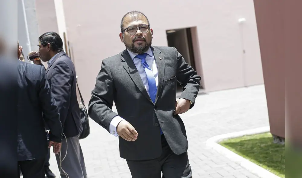 Solicitud. Candia pidió formalmente pago de su liquidación y beneficios sociales. Foto: LR