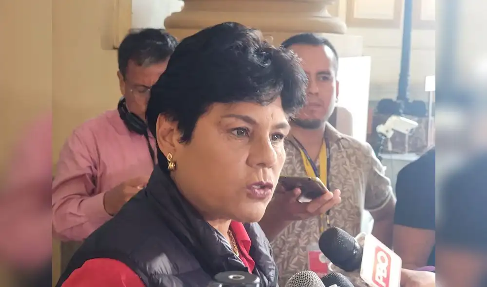 La congresista Norma Yarrow se refirió a diferentes temas políticos e indicó que "hay algunos 'niños'" que sí son sonverguenzas. Foto y video: Jessica Merino/La República La congresista Norma Yarrow se refirió a diferentes temas políticos e indicó que "hay algunos 'niños'" que sí son sonverguenzas. Foto y video: Jessica Merino/La República