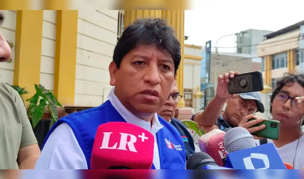 Josué Gutiérrez asegura que parte de la democracia consta en reunirse con todos lo que quieran acudir a la Defensoría del Pueblo. Foto y video: Emmanuel Moreno/La República Josué Gutiérrez asegura que parte de la democracia consta en reunirse con todos lo que quieran acudir a la Defensoría del Pueblo. Foto y video: Emmanuel Moreno/La República