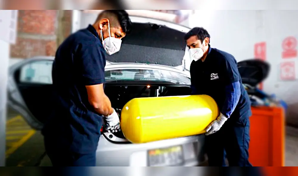 El procedimiento de cambio de GLP a GNV demora de uno a dos días. Foto: Minem