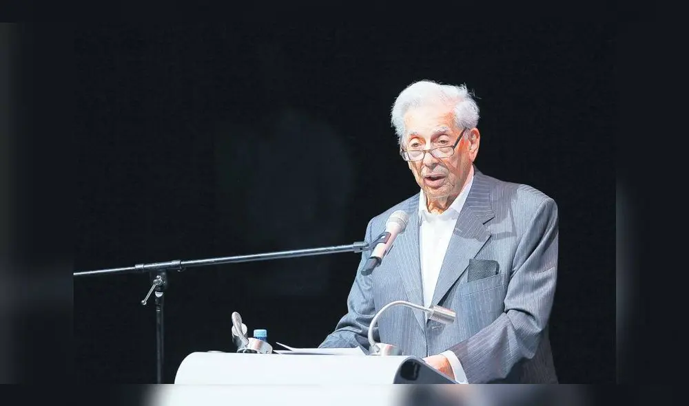Nobel. Mario Vargas Llosa durante la inauguración de la V bienal que lleva su nombre. Foto: EFE