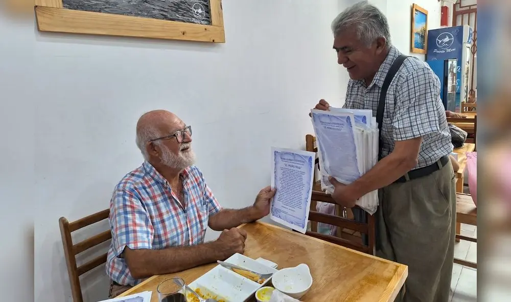 Poeta sale de su casa en Huanchaco para recorrer calles de Trujillo. Foto: La República