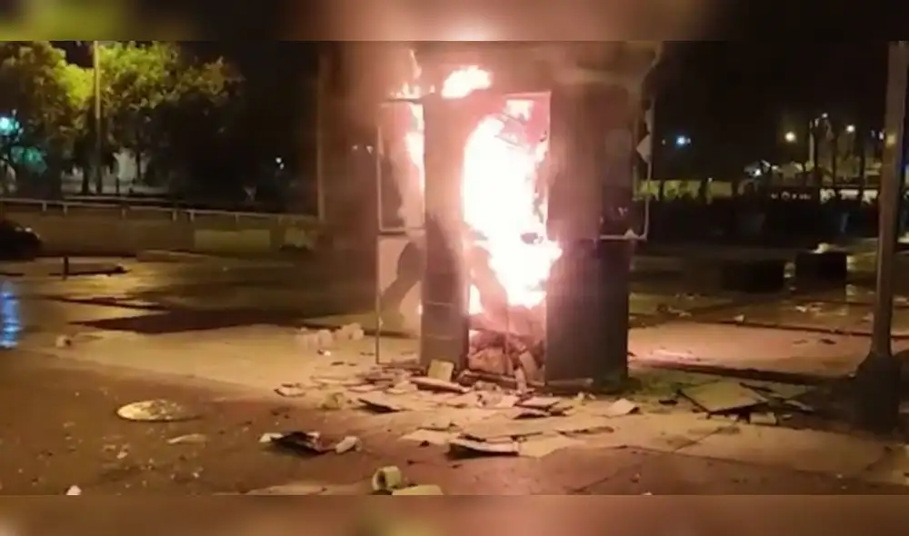 El hecho ocurrió la madrugada de este lunes en el Cercado de Lima. Foto: La República El hecho ocurrió la madrugada de este lunes en el Cercado de Lima. Foto: La República