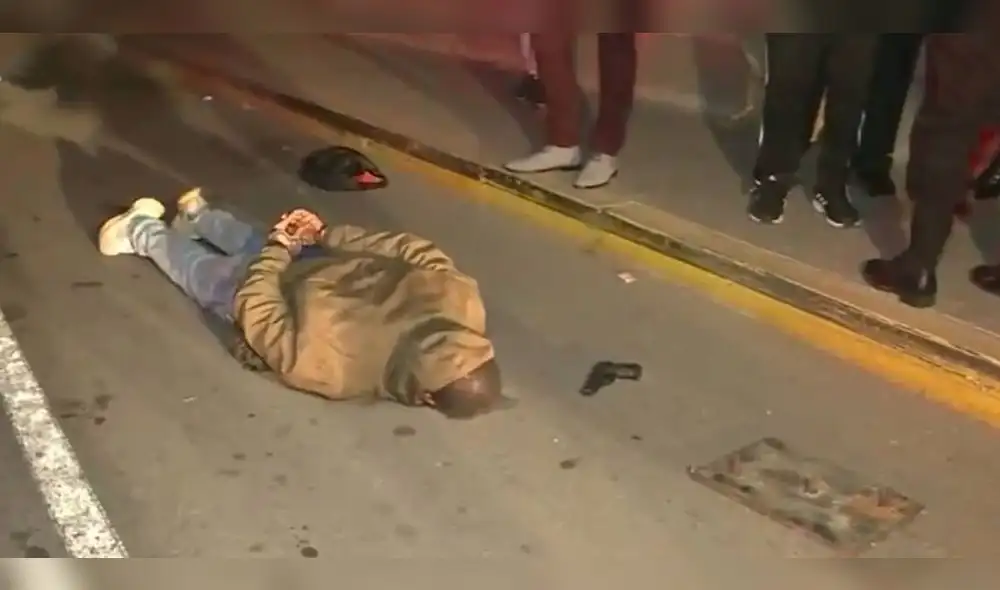 Sujeto es detenido con arma de fuego y objeto para reventar neumáticos y robar a pasajeros. Foto: Panamericana TV