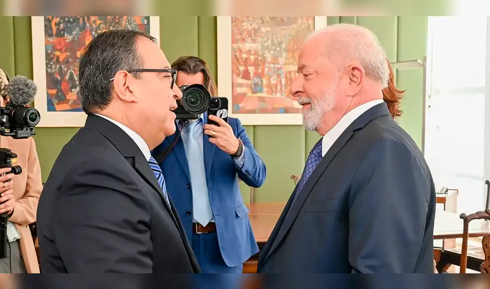 Primer ministro se reunió con cuestionado mandatario de Brasil. Foto: PCM/Twitter Primer ministro se reunió con cuestionado mandatario de Brasil. Foto: PCM/Twitter