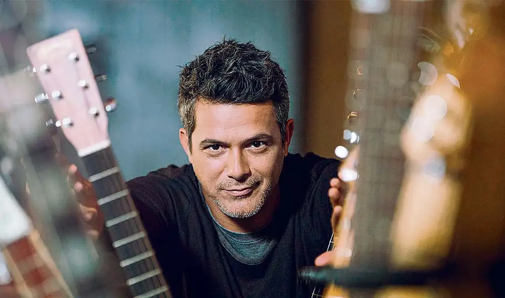 El cantante español Alejandro Sanz escribió un nuevo tuit en la madrugada del martes para revelar que, “aunque no termina de llegar la luz”. Foto: difusión