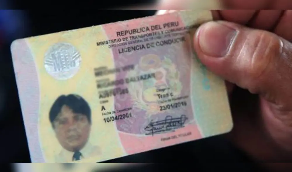 Conoce cómo recategorizar una licencia de conducir. Foto: Andina