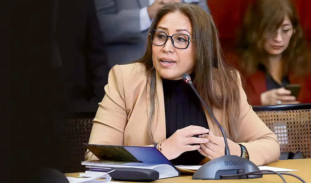 Decisión. Comisión de Energía y Minas respalda que la estatal retorne a los yacimientos de Talara cuyos contratos expirarán. Foto: difusión Decisión. Comisión de Energía y Minas respalda que la estatal retorne a los yacimientos de Talara cuyos contratos expirarán. Foto: difusión