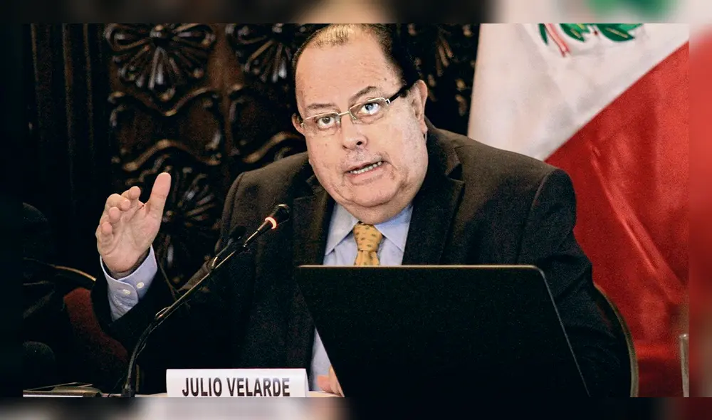 Julio Velarde comentó que se estima que la economía peruana este año crecerá solo 2.6%, una cifra decreciente comparada con el año pasado, debido a los problemas que se han suscitado en los últimos meses. Foto: La República