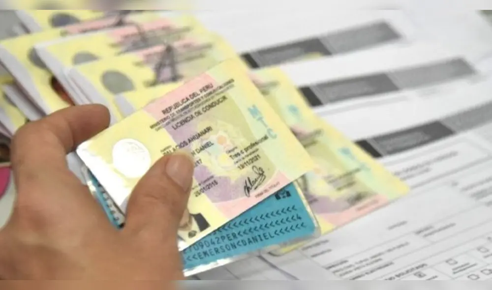 Buscar tu licencia de conducir con tu DNI en la web es sencillo. Foto: Andina