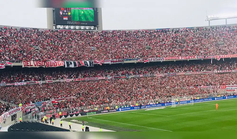 La lamentable muerte del hincha en el River Plate vs. Defensa y Justicia se produjo en el Estadio Más Monumental. Foto: Twitter | Video: TN La lamentable muerte del hincha en el River Plate vs. Defensa y Justicia se produjo en el Estadio Más Monumental. Foto: Twitter | Video: TN