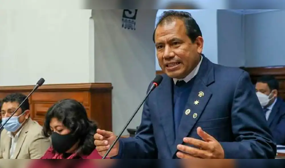 Edgar Tello ingresó al Congreso de la República en las filas de Perú Libre, pero tras su renuncia se fue al Bloque Magisterial. Foto: Congreso
