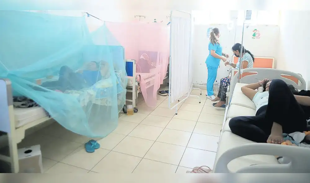 Norte. Pacientes mueren por falta de camas y diagnóstico temprano. Alto comisionado en Piura prevé que con más camas y fumigación la curva baje en un mes. Foto: difusión