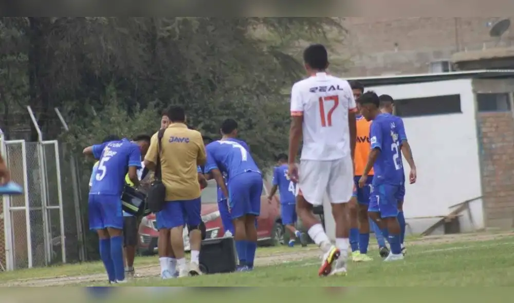 Carlos Stein y Ayacucho FC empataron 3-3. Foto: difusión Carlos Stein y Ayacucho FC empataron 3-3. Foto: difusión