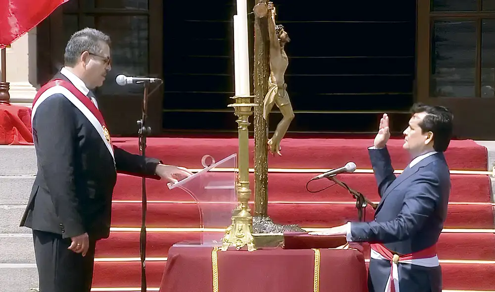 Memoria. Tong juró como ministro de Merino y ahora es convocado por Josué Gutiérrez. Foto: MIDIS Memoria. Tong juró como ministro de Merino y ahora es convocado por Josué Gutiérrez. Foto: MIDIS