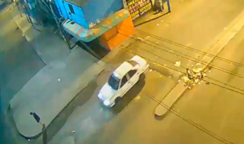 Los agentes de seguridad del municipio encontraron el vehículo; sin embargo, el conductor se dio a la fuga. Foto: composición LR / Municipalidad de Villa EL Salvador.  Video: Municipalidad de Villa El Salvador