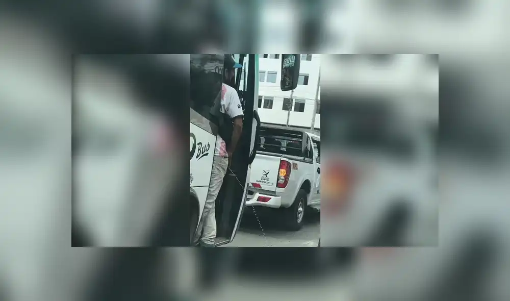 Cobrador no respetó siquiera a pasajeros del bus. Foto: cortesía - Video: TikTok