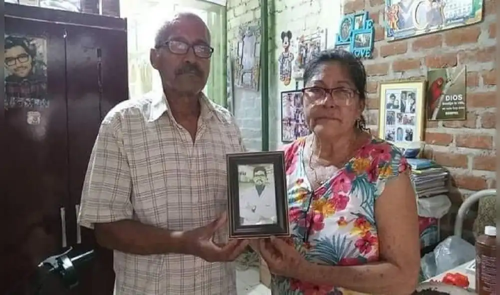 Padres lloran muerte de su hijo en Piura. Foto: Juan Nunura/La República