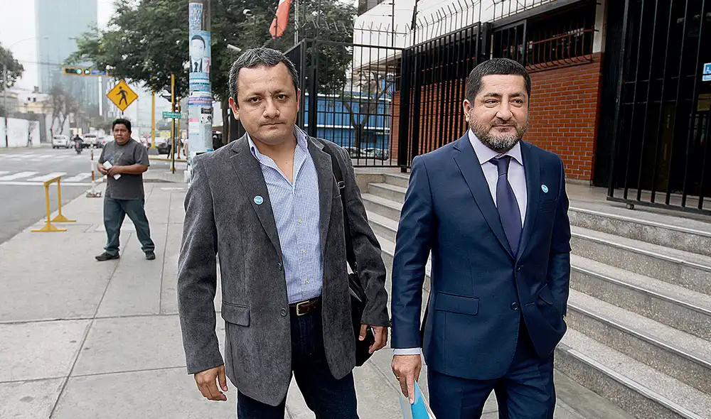 Reportero. “Tengo derecho a dudar de las decisiones judiciales recientes y pienso que está en riesgo la libertad de expresión”, dice periodista Yovera. Foto: La República Reportero. “Tengo derecho a dudar de las decisiones judiciales recientes y pienso que está en riesgo la libertad de expresión”, dice periodista Yovera. Foto: La República