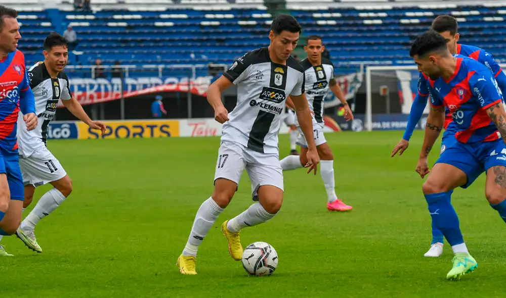 Cerro Porteño y Tacuary empataron en la última fecha del Torneo Apertura de Paraguay 2023. Foto: Tacuary