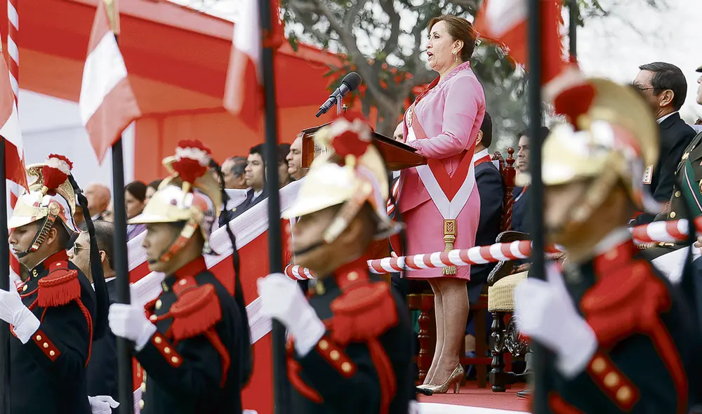 Sin apoyo. Busca quedarse hasta el 2026. Congreso la apoya, pero hasta que sea prescindible. Foto: Sepres Sin apoyo. Busca quedarse hasta el 2026. Congreso la apoya, pero hasta que sea prescindible. Foto: Sepres
