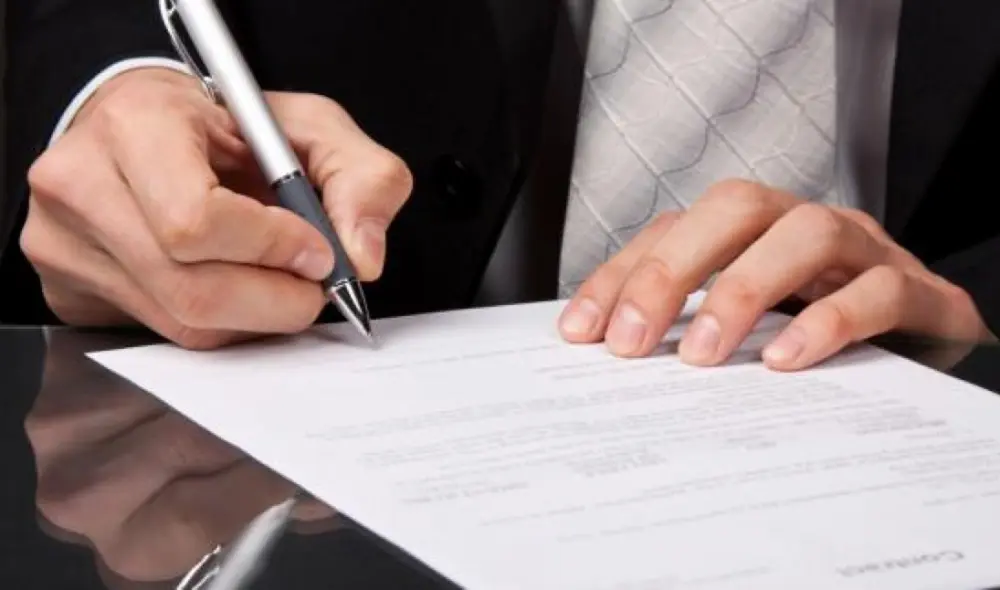 Este escrito es un documento muy importante para realizar trámites. Foto: Andina Este escrito es un documento muy importante para realizar trámites. Foto: Andina