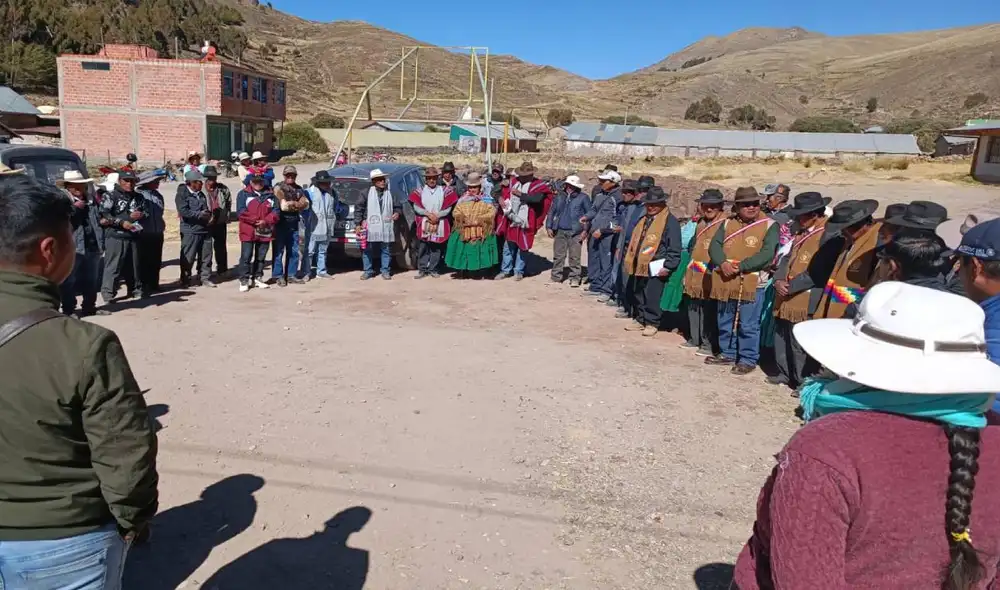 Ciudadanos aimaras exigen la renuncia de la presidenta Dina Boluarte. Foto: Liubomir Fernández/La República