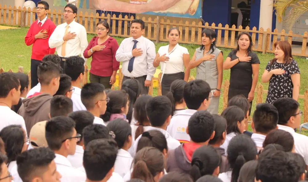 Conoce los requisitos y el proceso para inscribirte en un COAR. Foto: Colegio Mayor Secundario Presidente del Perú.
