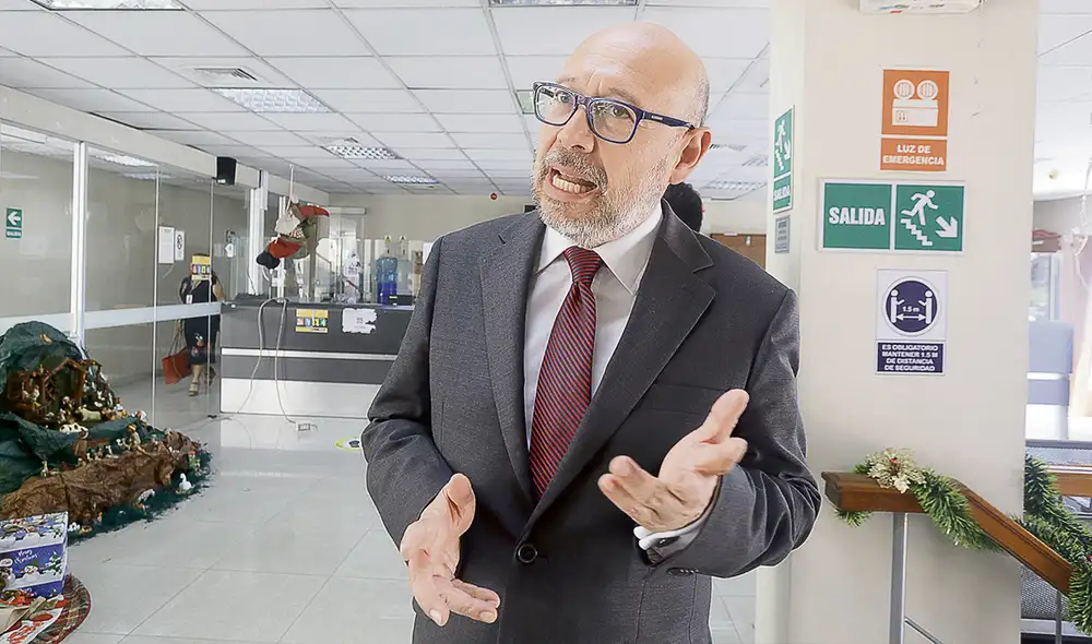 Democracia. Medina se cuestiona sobre lo que estamos dispuestos a tolerar los peruanos. Foto: Carlos Contreras/La República Democracia. Medina se cuestiona sobre lo que estamos dispuestos a tolerar los peruanos. Foto: Carlos Contreras/La República