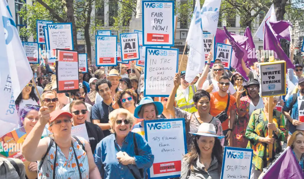 En Londres. Guionistas de series como ‘Black Mirror’ se solidarizan con sus colegas de Hollywood. Foto: difusión