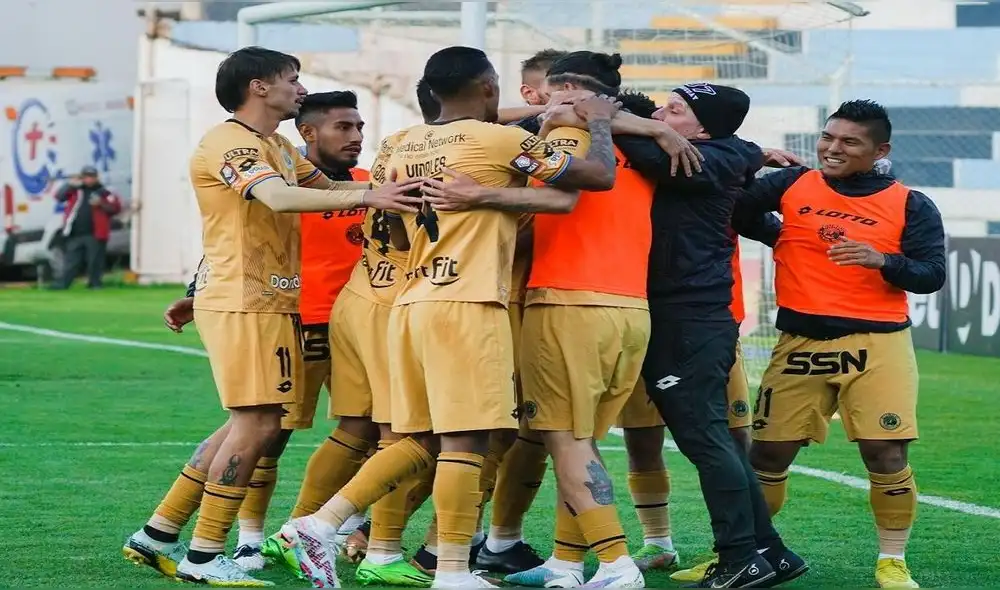 Cusco FC tiene buenas posibilidades de pelear el título, están cuartos en la tabla. Foto: La República