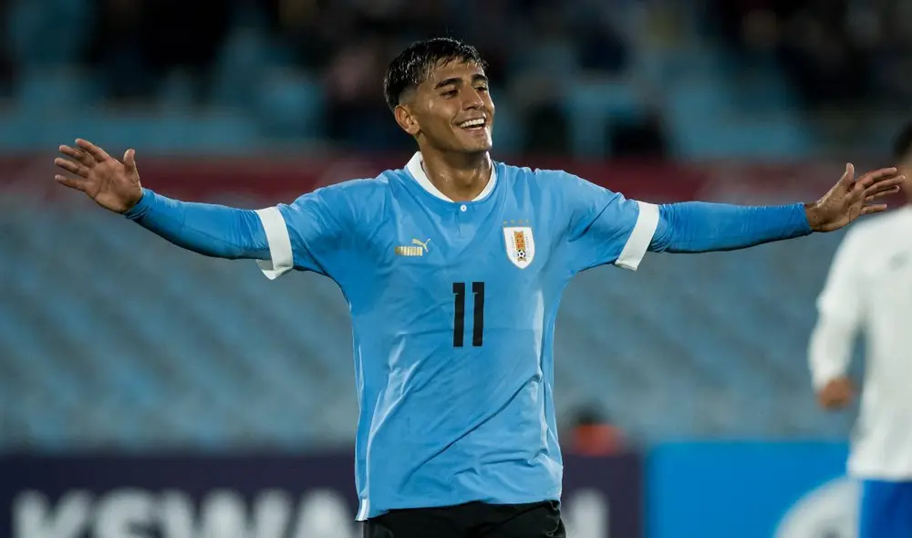La selección uruguaya juega en Montevideo. Foto: EFE. La selección uruguaya juega en Montevideo. Foto: EFE.