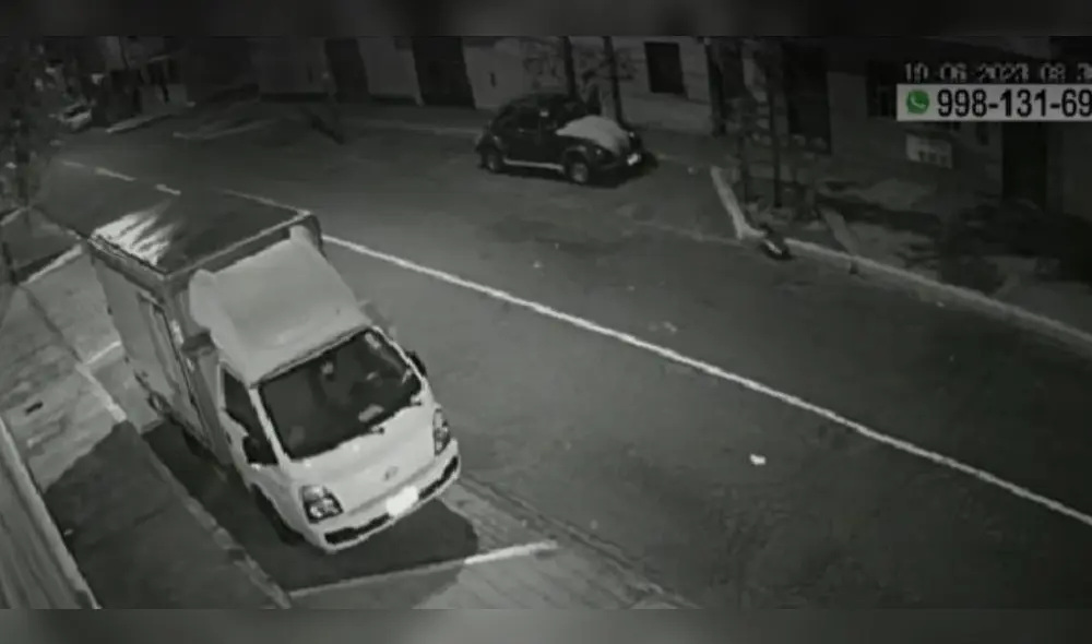 El dueño del furgón es amenazado por delincuentes. Foto: América Noticias El dueño del furgón es amenazado por delincuentes. Foto: América Noticias