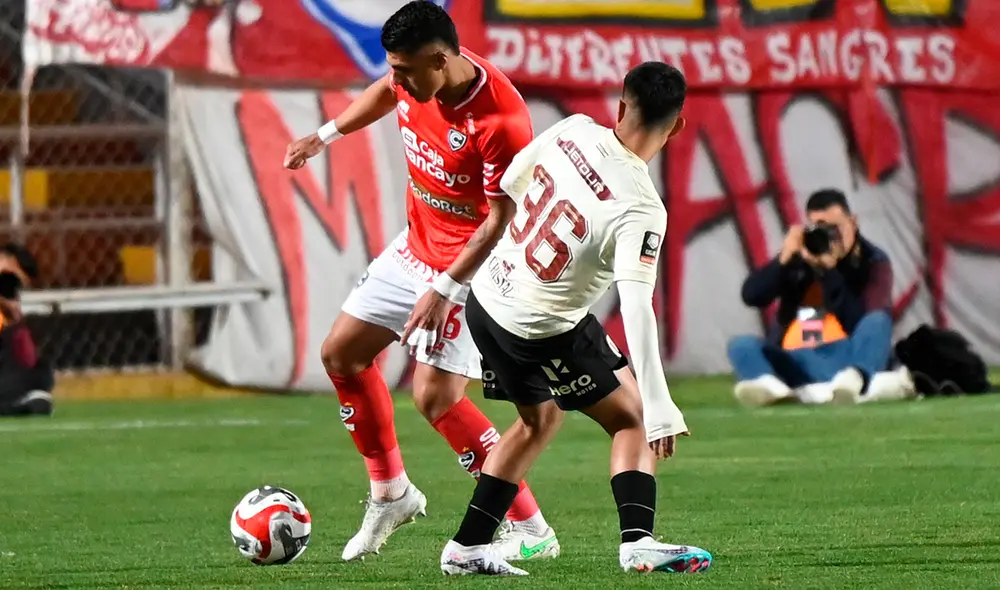 Universitario se puso adelante en el primer tiempo con gol de Martín Pérez Guedes. Foto: Cienciano Universitario se puso adelante en el primer tiempo con gol de Martín Pérez Guedes. Foto: Cienciano