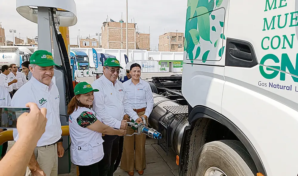 Inauguración. GNL permitirá ahorrar divisas, dijo Vera. Foto: Yolanda Goicochea/La República