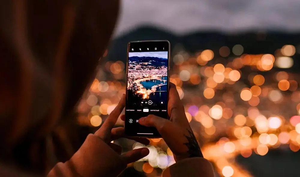 El modo noche está presente en la app de cámara de los smartphones. Foto: Móvil Zona